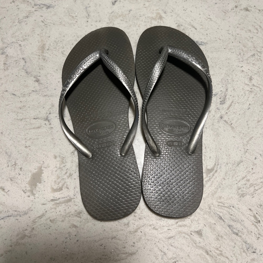 Havainas flip flops